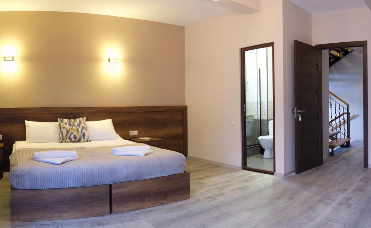 Hotel Axien Kazbegi Екстериор снимка