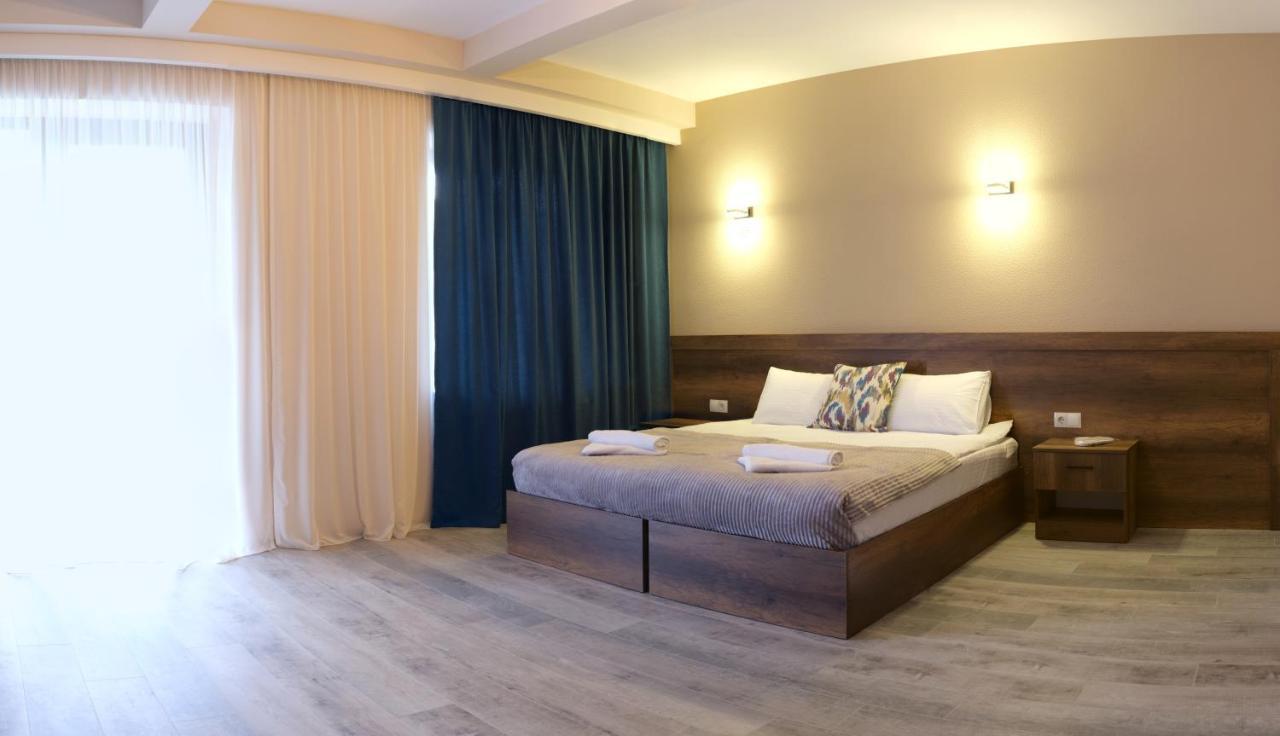 Hotel Axien Kazbegi Екстериор снимка