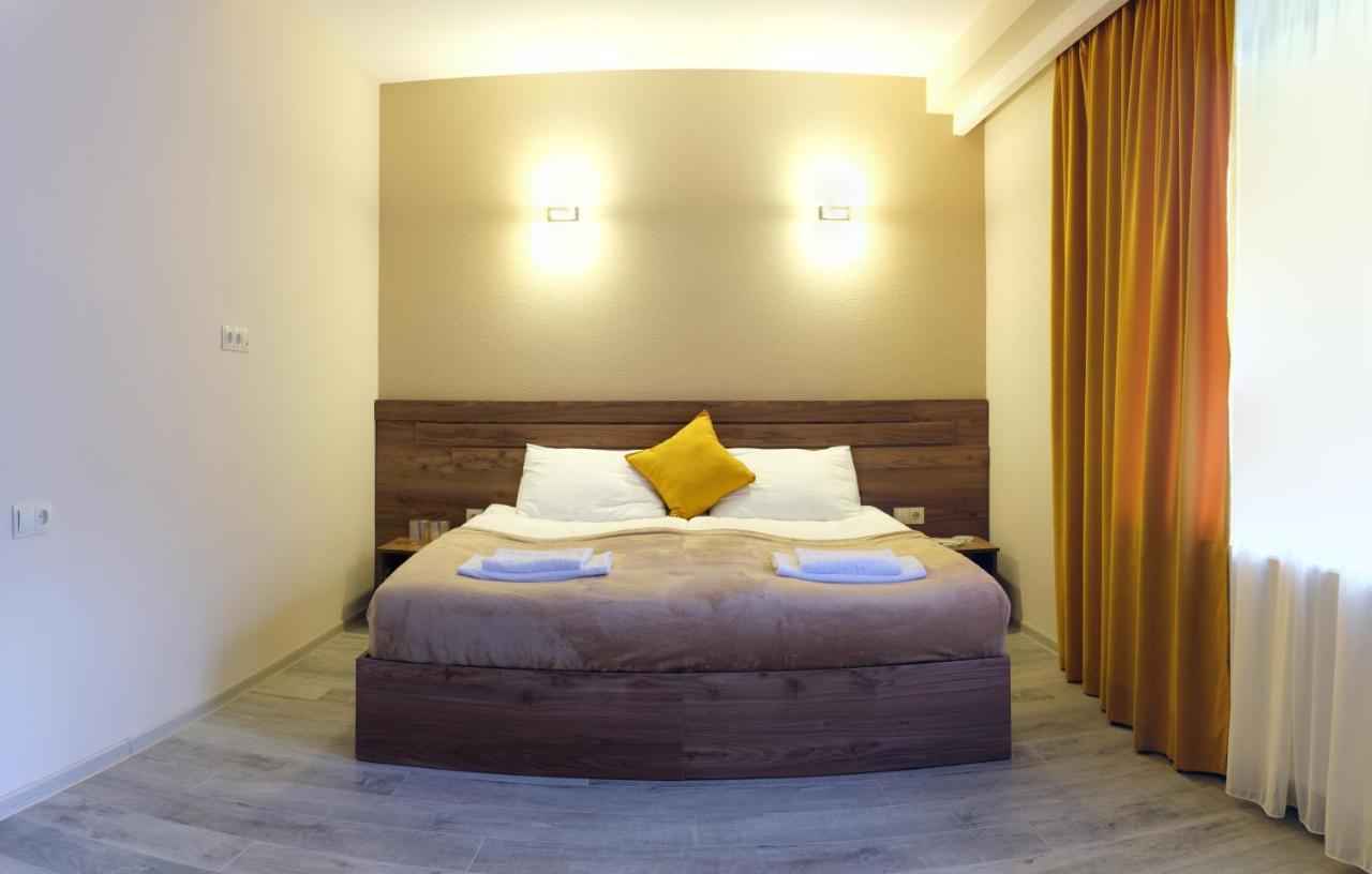 Hotel Axien Kazbegi Екстериор снимка