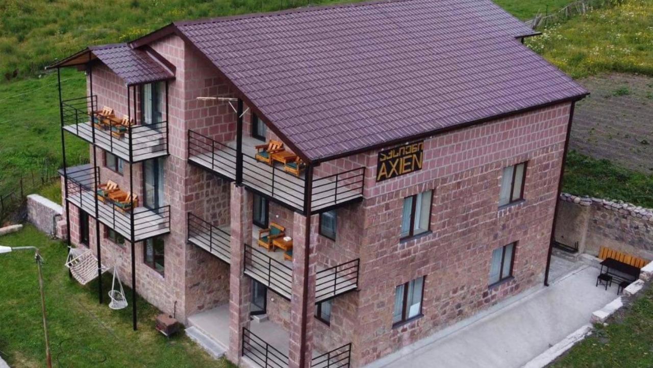 Hotel Axien Kazbegi Екстериор снимка